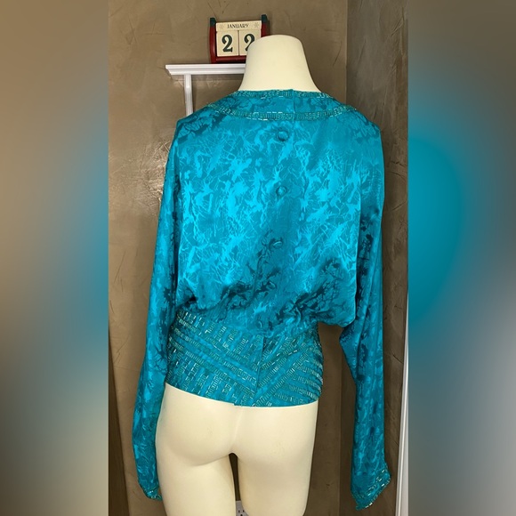 Michelle Stuart silk blouse glass beaded green silk long dolman sleeve size 8 - Picture 16 of 16